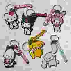 Pack x6 Keychains Hello Kitty and friends