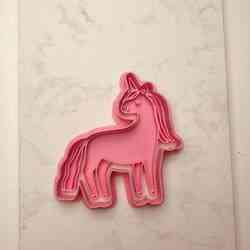 CUTTING UNICORN