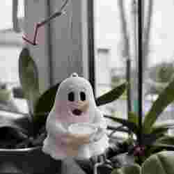 Hanging ghost