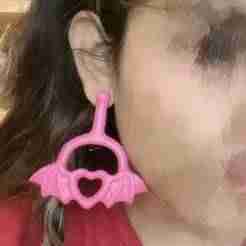 Draculaura earrings