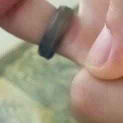 Fidget ring / Anti-stress ring: Waves.
