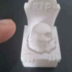 grave fidget clicker
