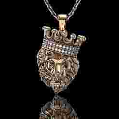 LION PENDANT WITH CROWN