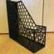 Magazine stand wide