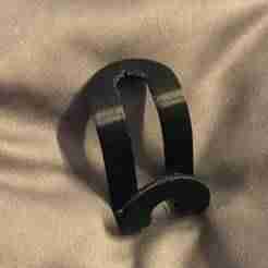 Stacking hook for clothes hangers
