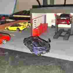 Diorama car garage for Hot Wheels