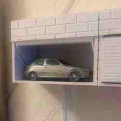Garage Key Holder – Auto-Opening Wall Hook for Car Lovers