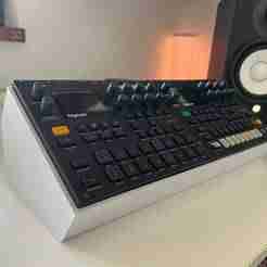 3D-Printed Dual Stand for Elektron Gear – Digitakt, Digitone, Syntakt, Analog Heat (30° Tilt)