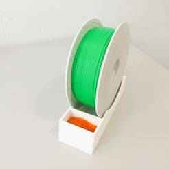 Coil holder with silica holder and clamp