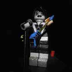 LEGO GIANT MASTER OF ROCK KISS SPACEMAN GUITAR