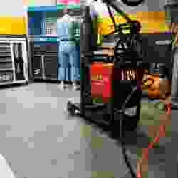 WELDER AND VOLTAGE METER FOR YOUR SCALE GARAGE